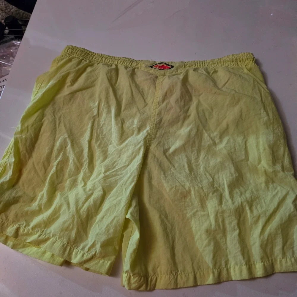 Vintage Gotcha Mens Neon Yellow Surf Swim Trunks Shorts Size 32 Graphic Logo